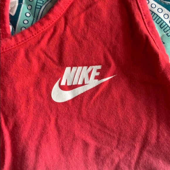 Nike Tank Top - Picture 2 of 3